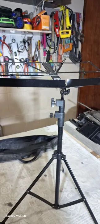 Pedestal para partitura 