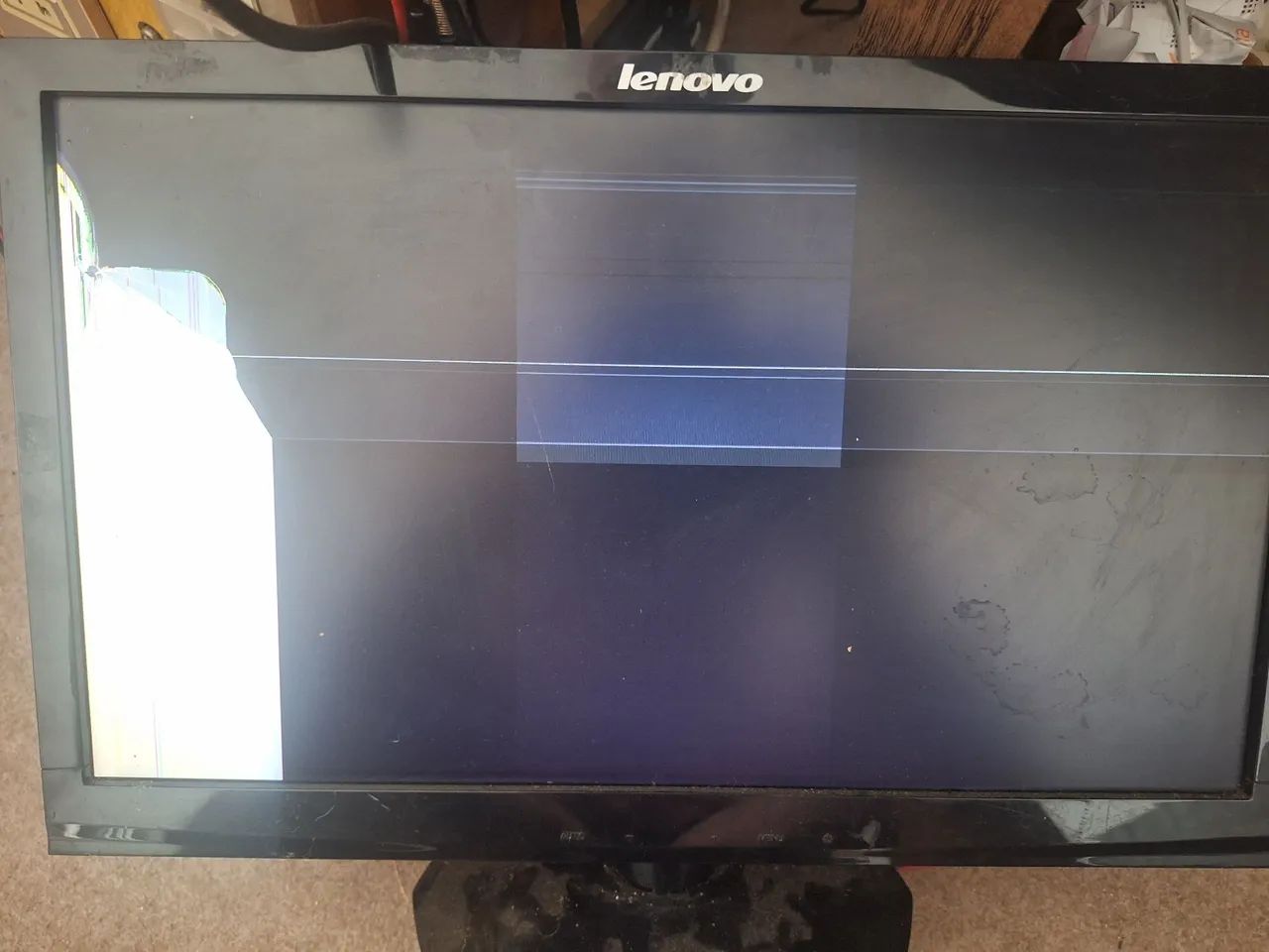 Monitor LCD com defeito - barato! - Foto 3