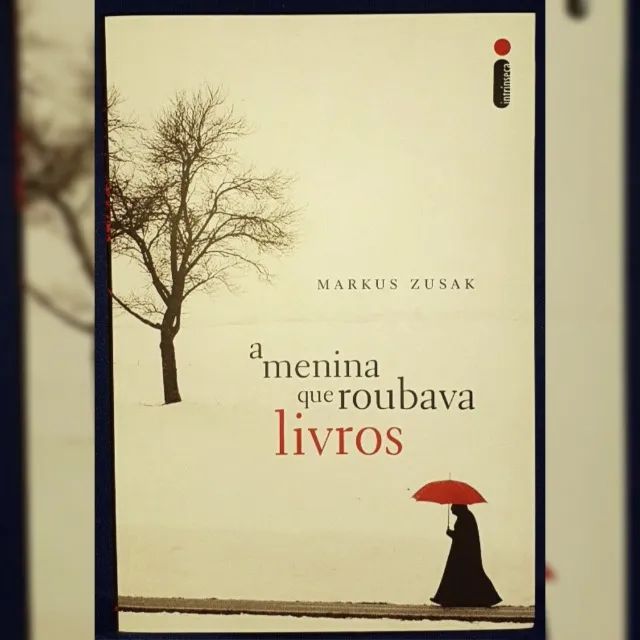 Livro A Menina Que Roubava Livros (capa original)