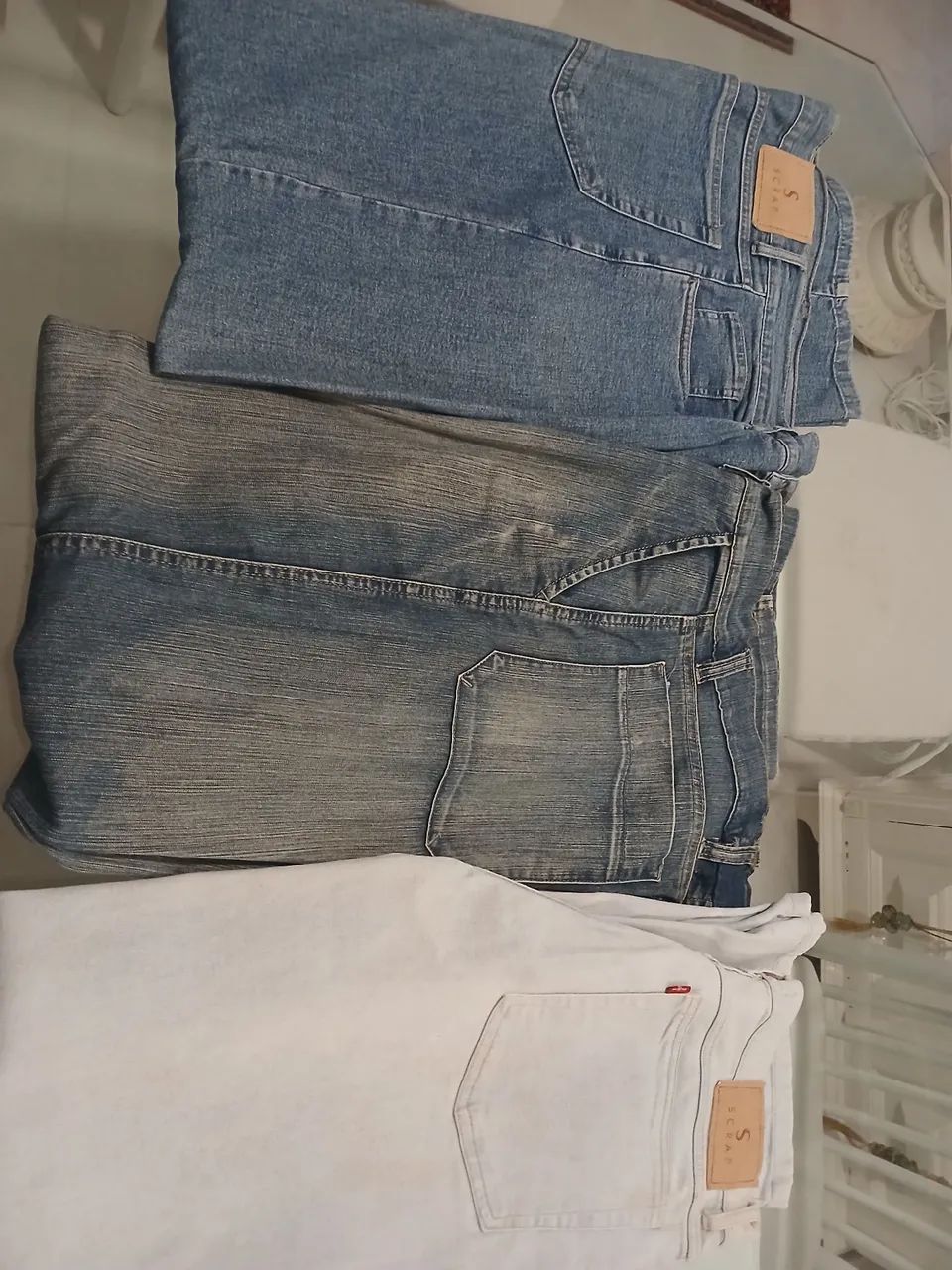 Jaqueta de couro e camisa polo - Foto 3