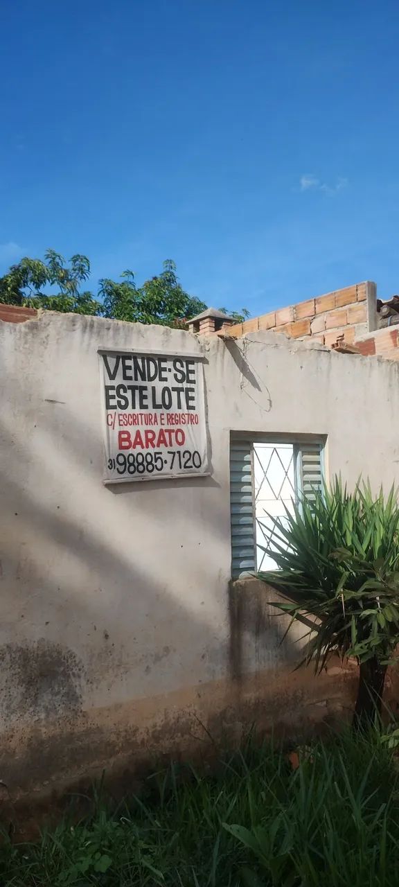 Lote com registro, escritura e número da rua 