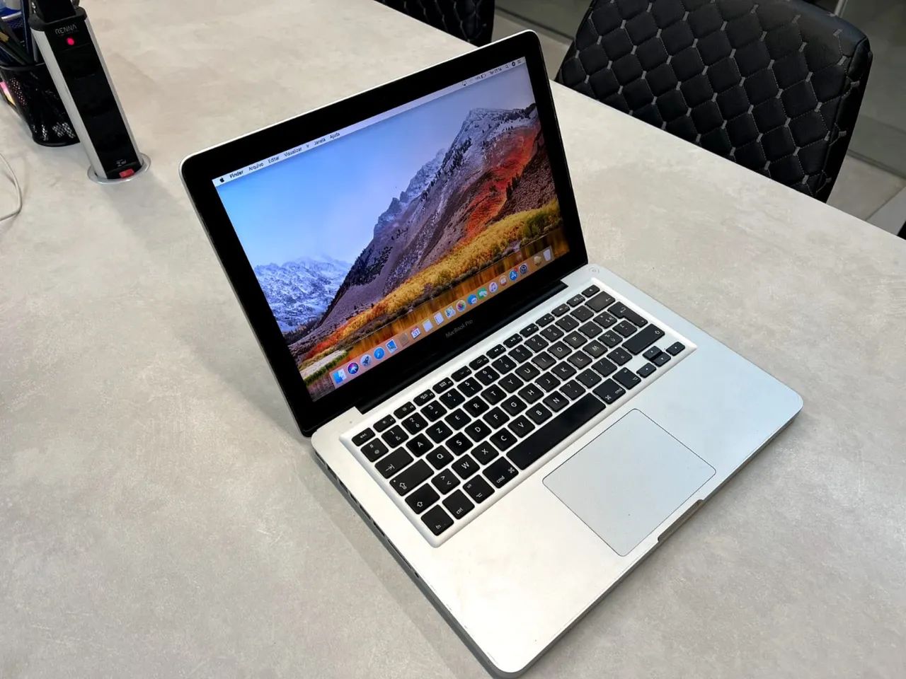 MacBook Air64315687093251124