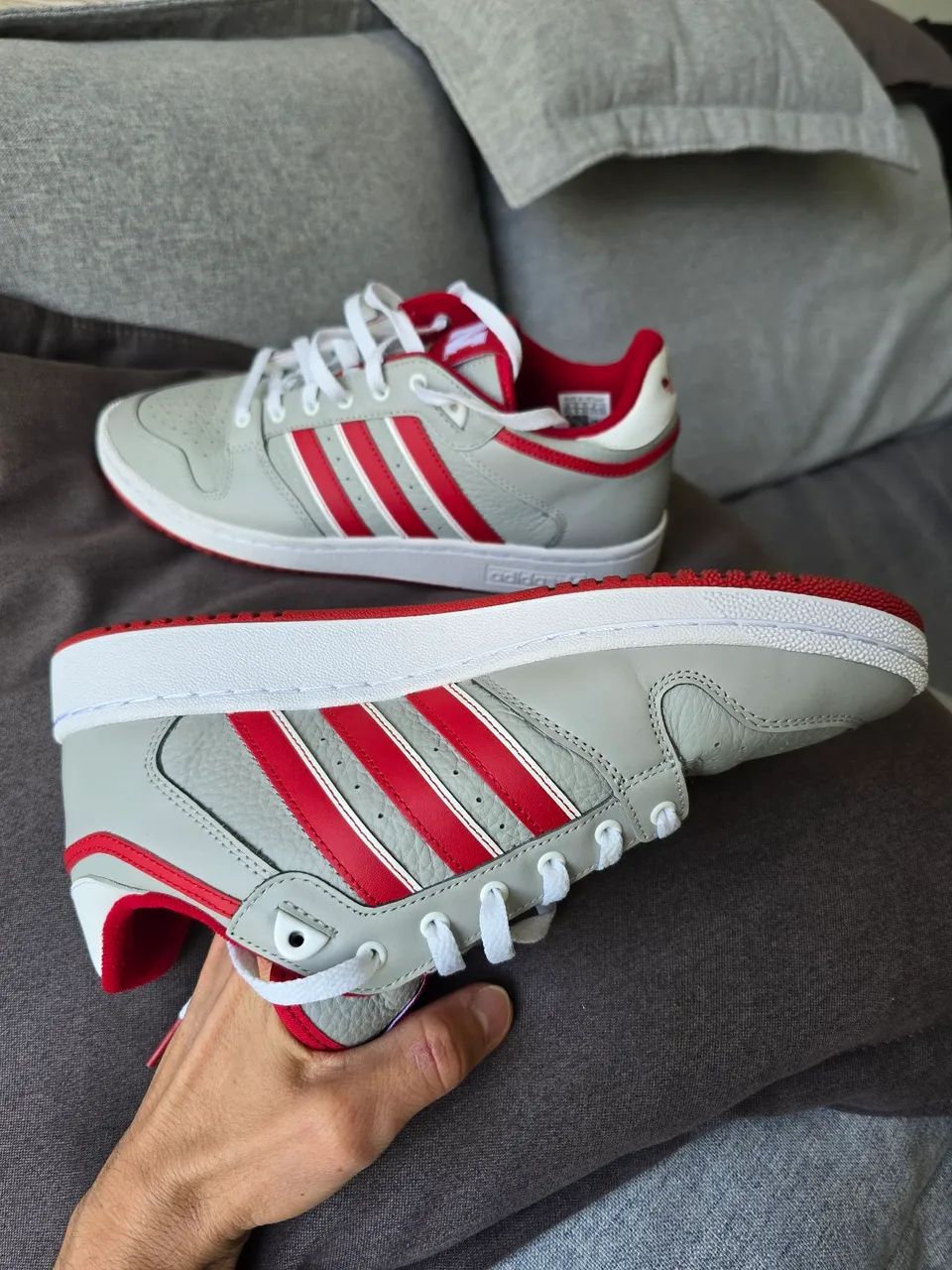 Tênis Adidas Centennial 85 - Edição Rara NCAA Nebraska Tamanho 9 1/2 (41)