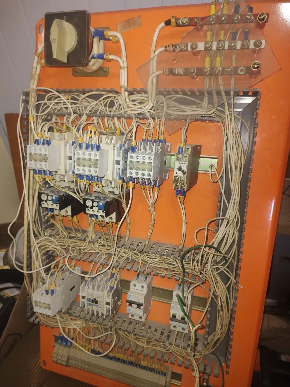 Painel elétrico com contactoras 64861352743681120