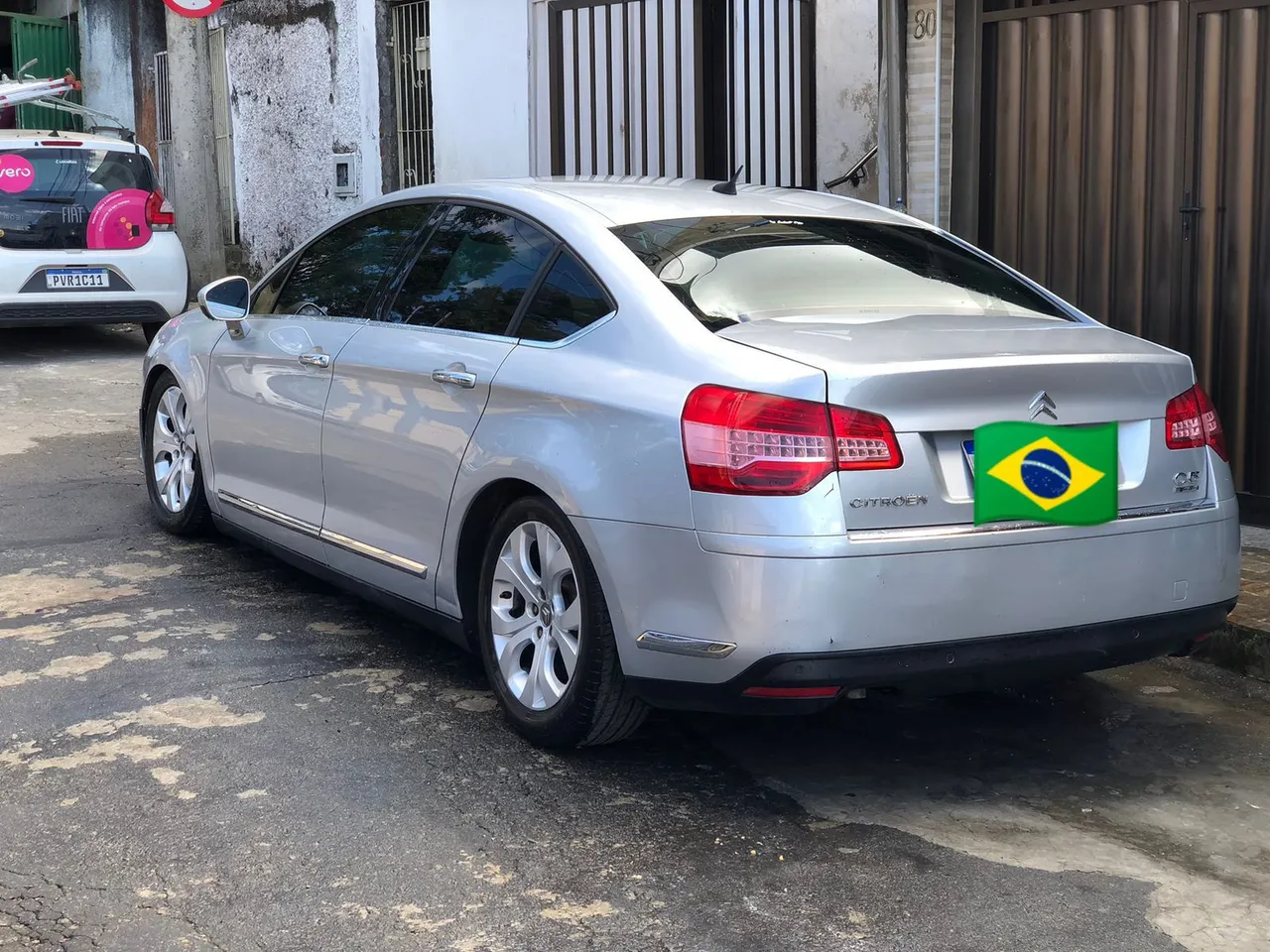 Vendo ou troco por carro de meu interesse,aceito propostas