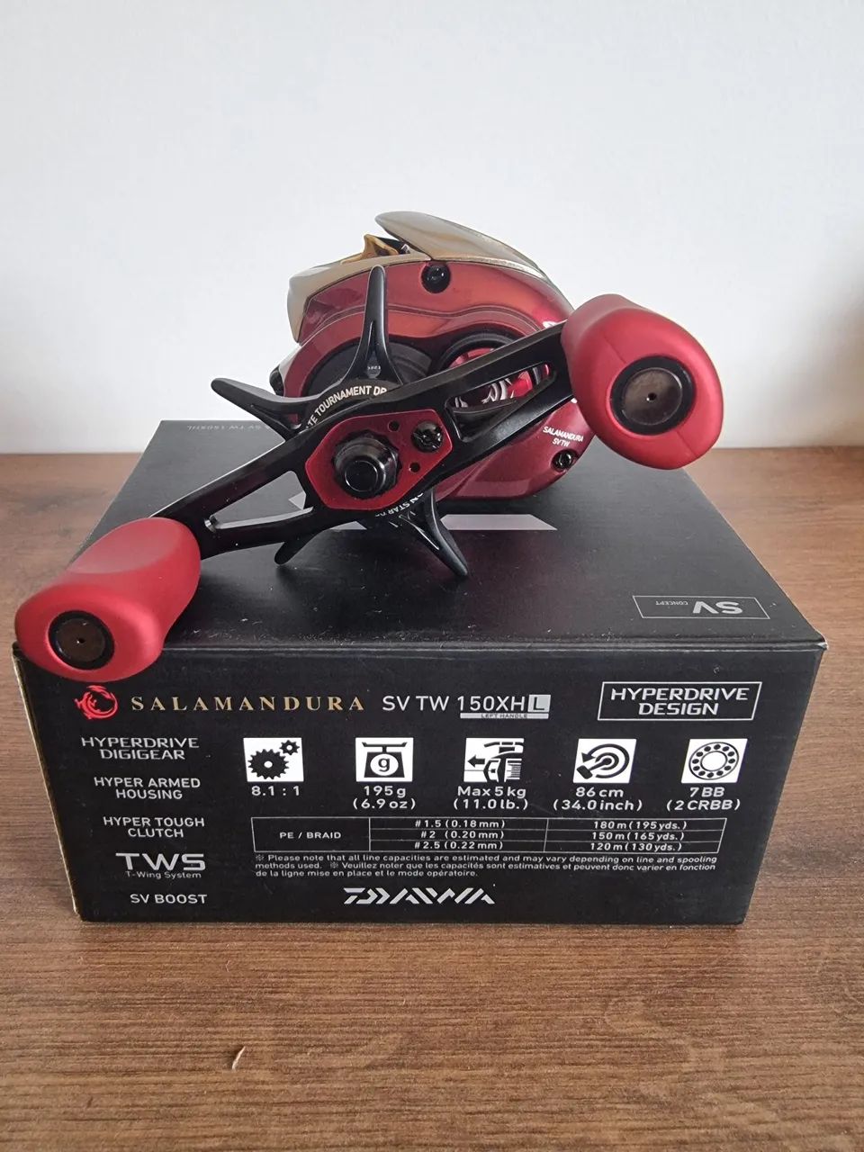 Carretilha Daiwa Salamandura SV TW 150XH L esquerda - Foto 4