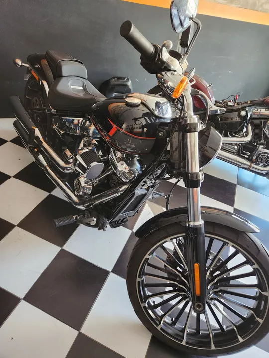 Harley Breakout FXBR 2023 Unica