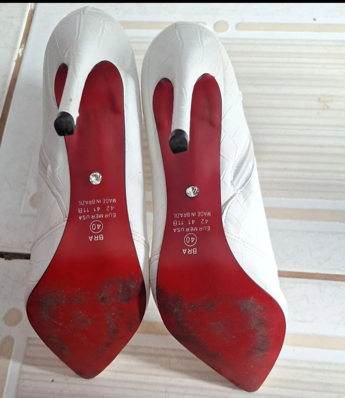 Botas brancas de salto alto - Foto 2
