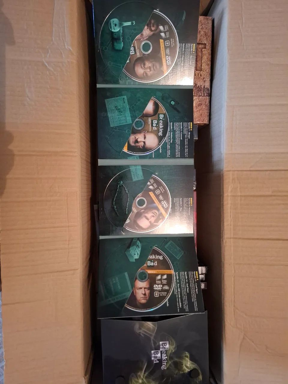 Box DVD Breaking Bad Completo Todas as Temporadas - Foto 3