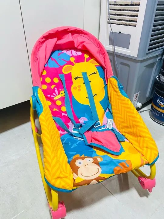 Poltrona balanço infantil girafa e macaco - Foto 2