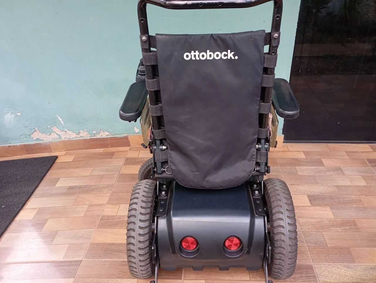 Cadeira de rodas motorizada Ottobock B400 - Foto 2