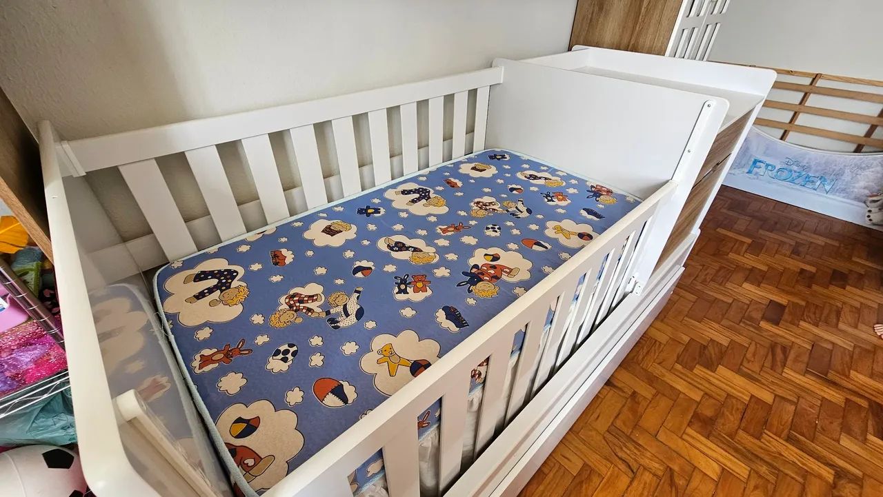 Berço 3 em 1 com armário - Foto 5