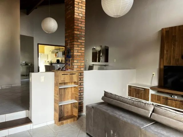 Casa próximo ao Materno Infantil, suíte +2