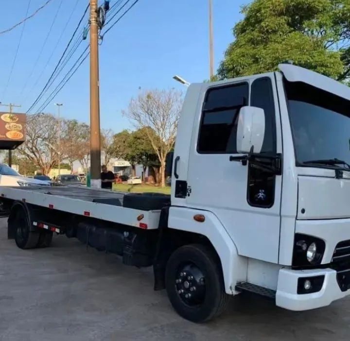 Ford cargo 816 guincho plataforma ano 2013