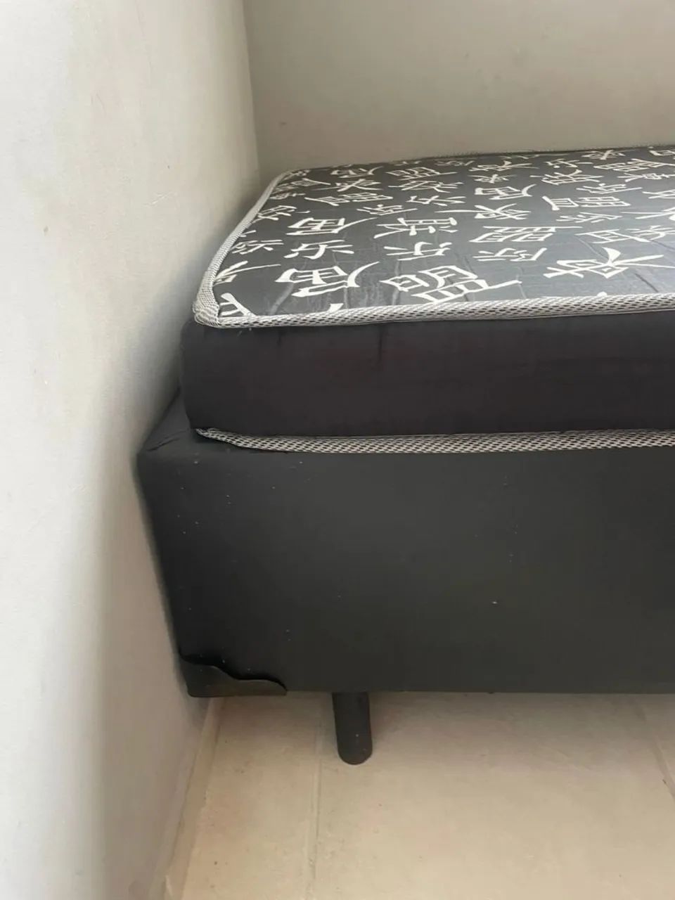 Single bed64168529987075122