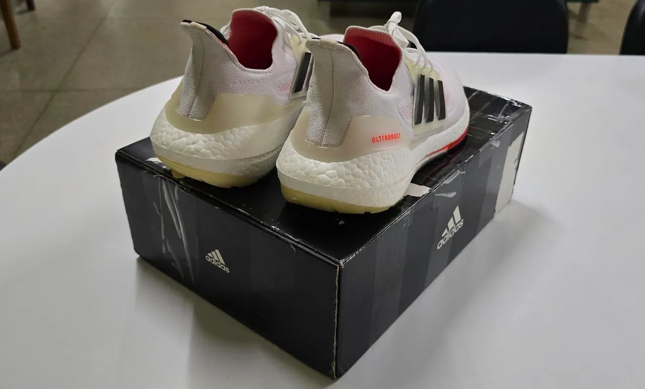 Adidas Ultraboost 21 - Tênis Esportivo Masculino Novo - Foto 3