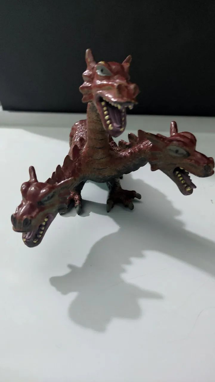 Dragão de Três Cabeças - Brinquedo Colecionável 22 cm - Foto 3