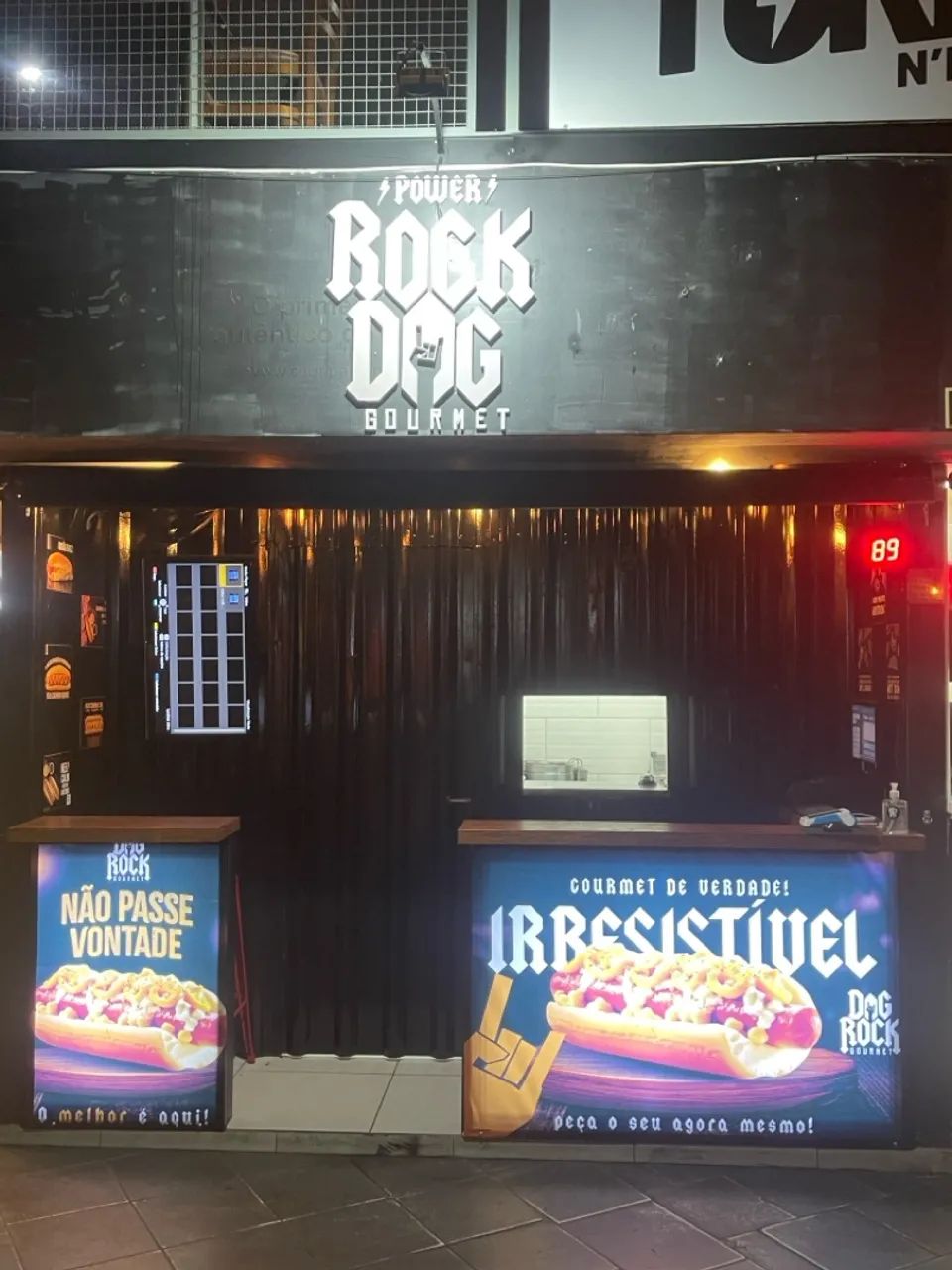 Cachorro quente gourmet 