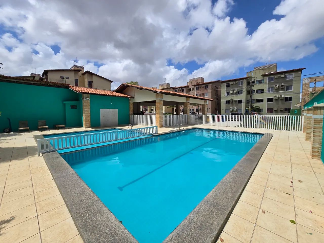 Apartamento com piscina e lazer completo! (Temporada)