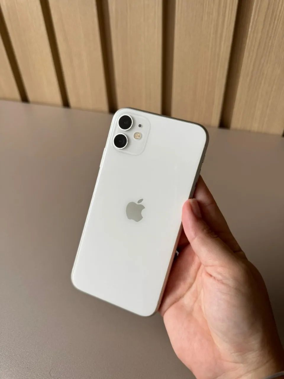 Apple iPhone 11 ホワイト 256GB Apple iPhone 11 256GB Branco - Leapfone