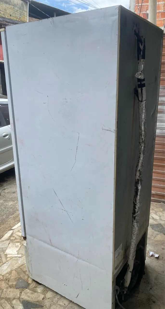 Freezer vertical metal frio 550 litros 220 volts