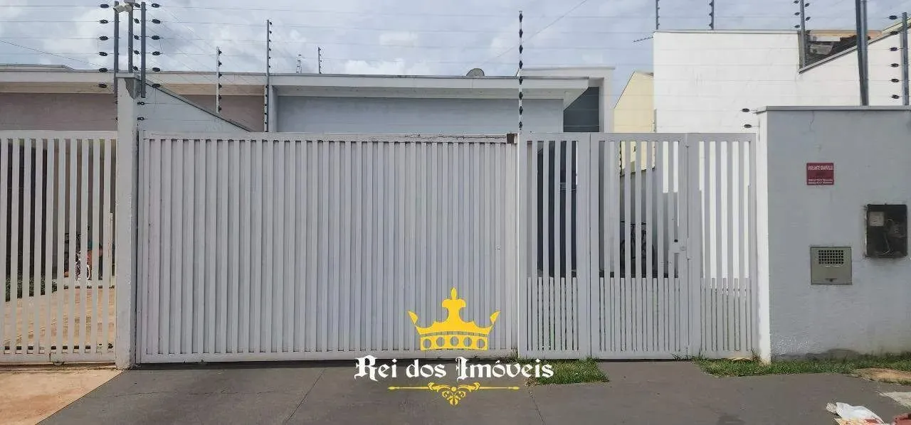 ALUGA-SE CASA NO GRANVILLE 1, COM PLACA SOLAR