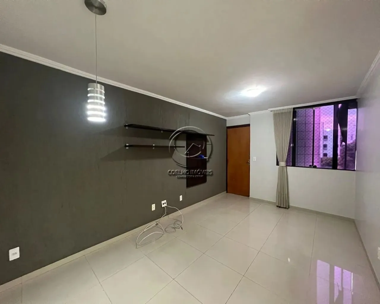 LÚCIO COSTA QE 04 APARTAMENTO COM 03 QUARTOS ARMÁRIOS