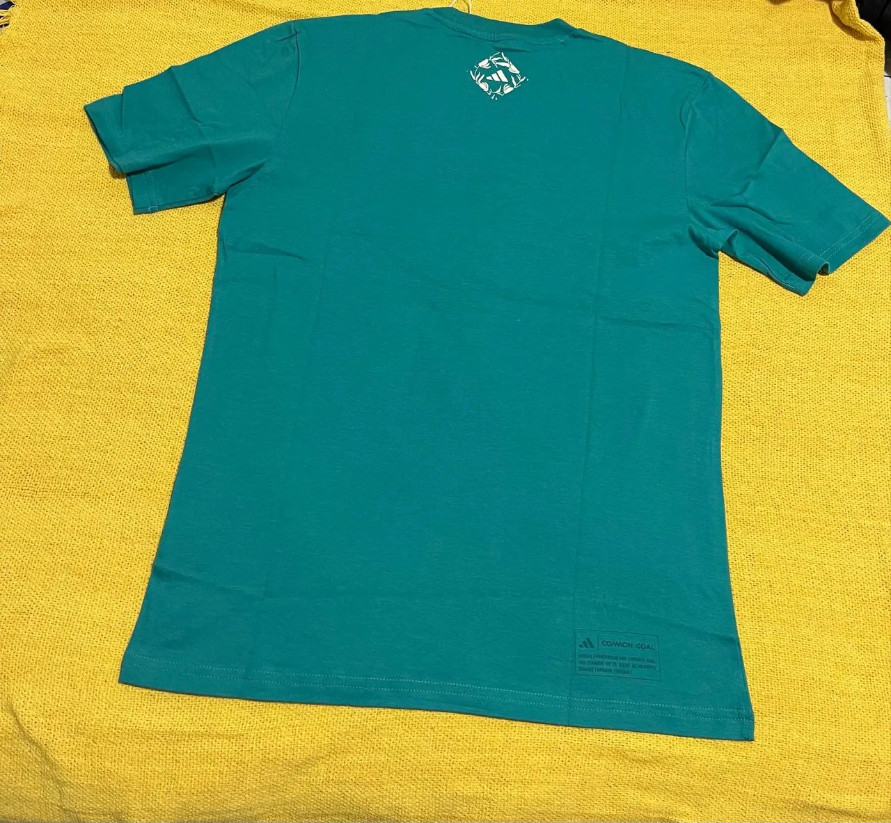 Camiseta Adidas Estampada - Original - Nova - P/M - Foto 2