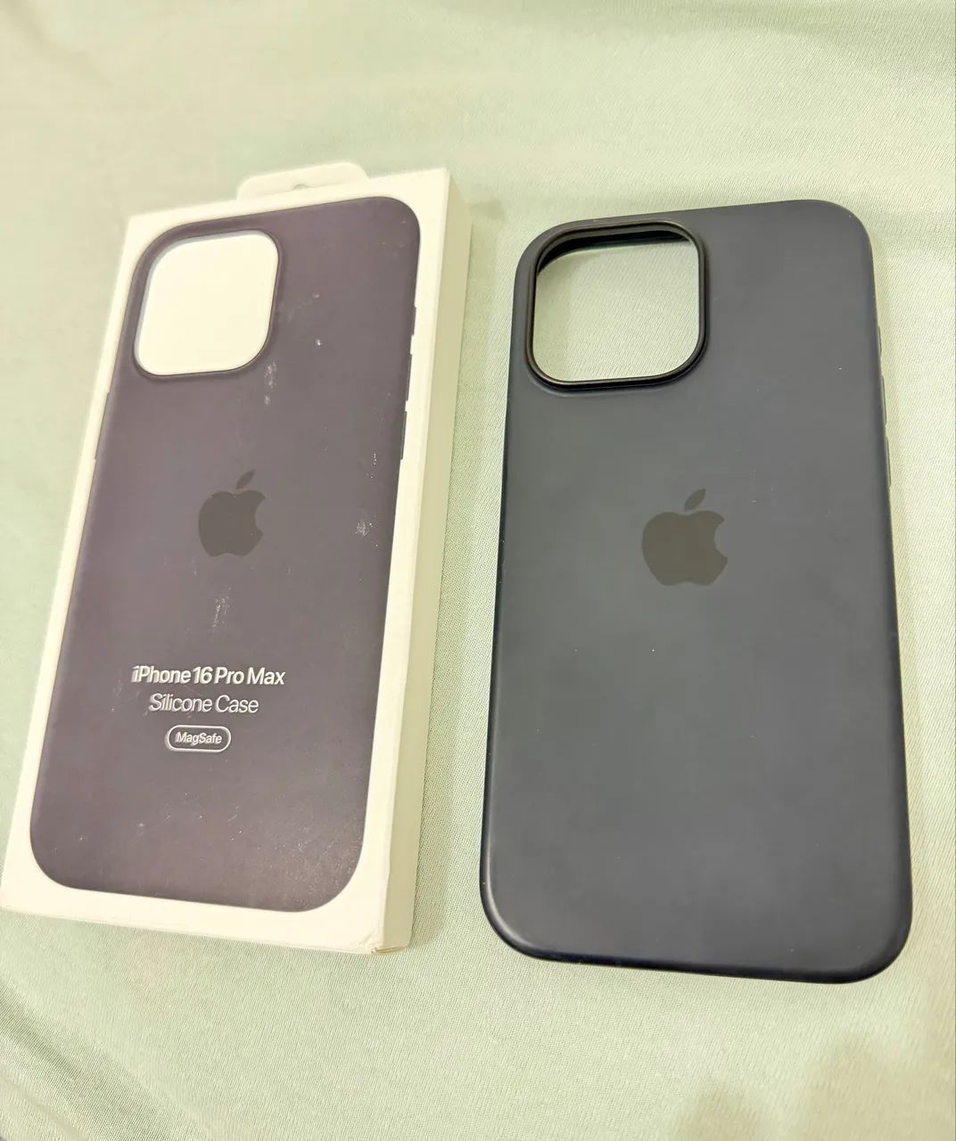 Capa Case de Silicone iPhone 16 Pro Max black original Apple