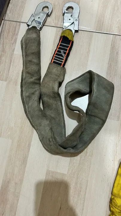 Cinto de Segurança (páraquedista) - Foto 3