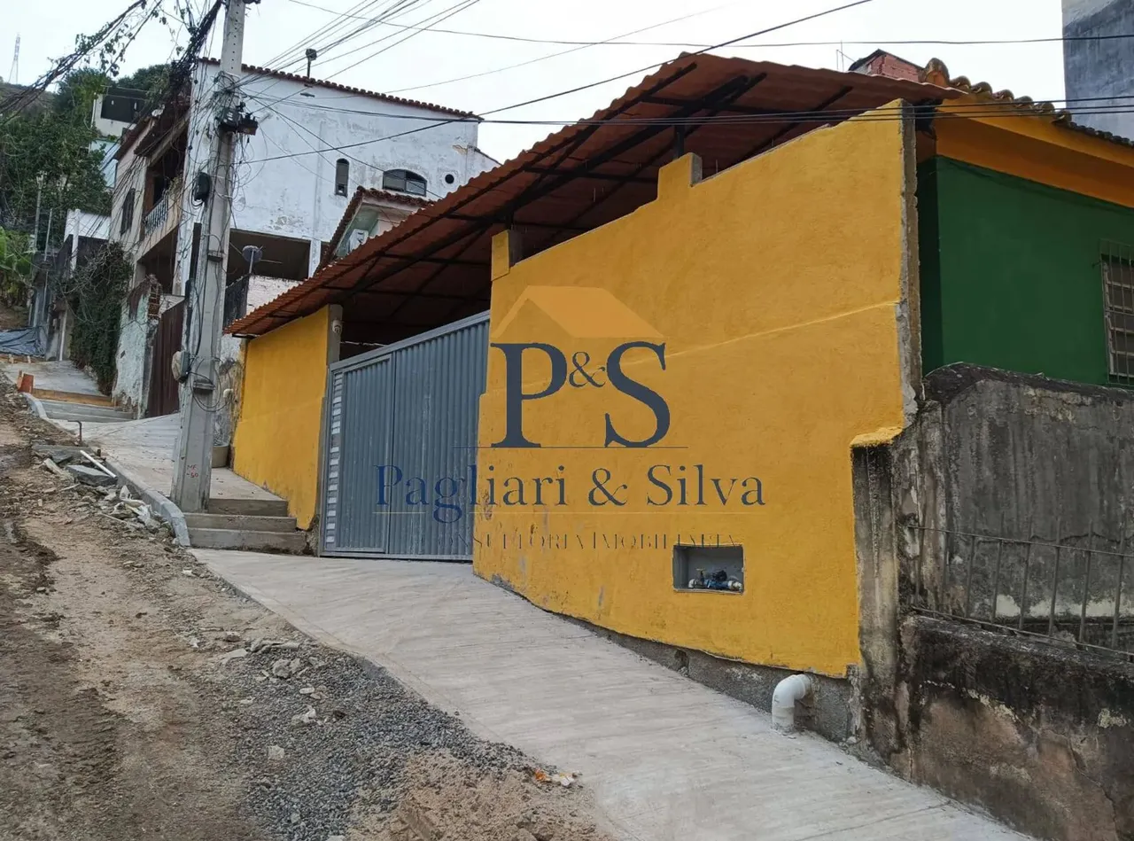 Casa para Locação - Niterói - Bairro Santa Rosa - 02 quartos e vaga