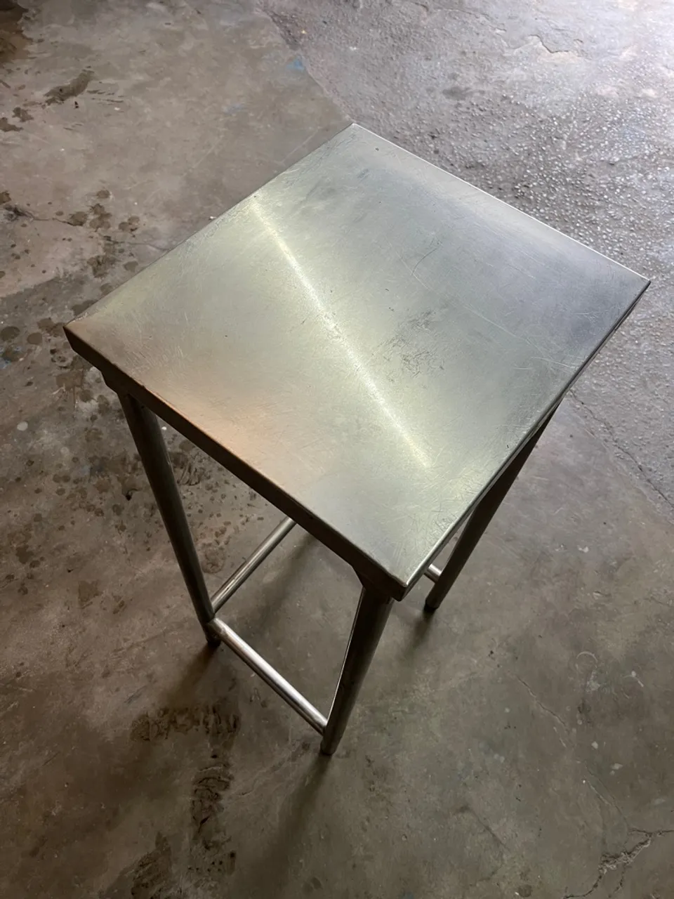 Mesa/Bancada em Aço Inox - Ideal para Comércio