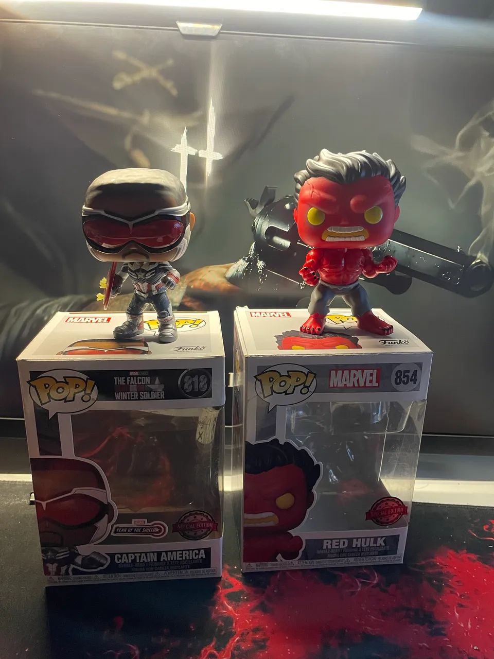 Funko Captain America + Red Hulk64717107353601123