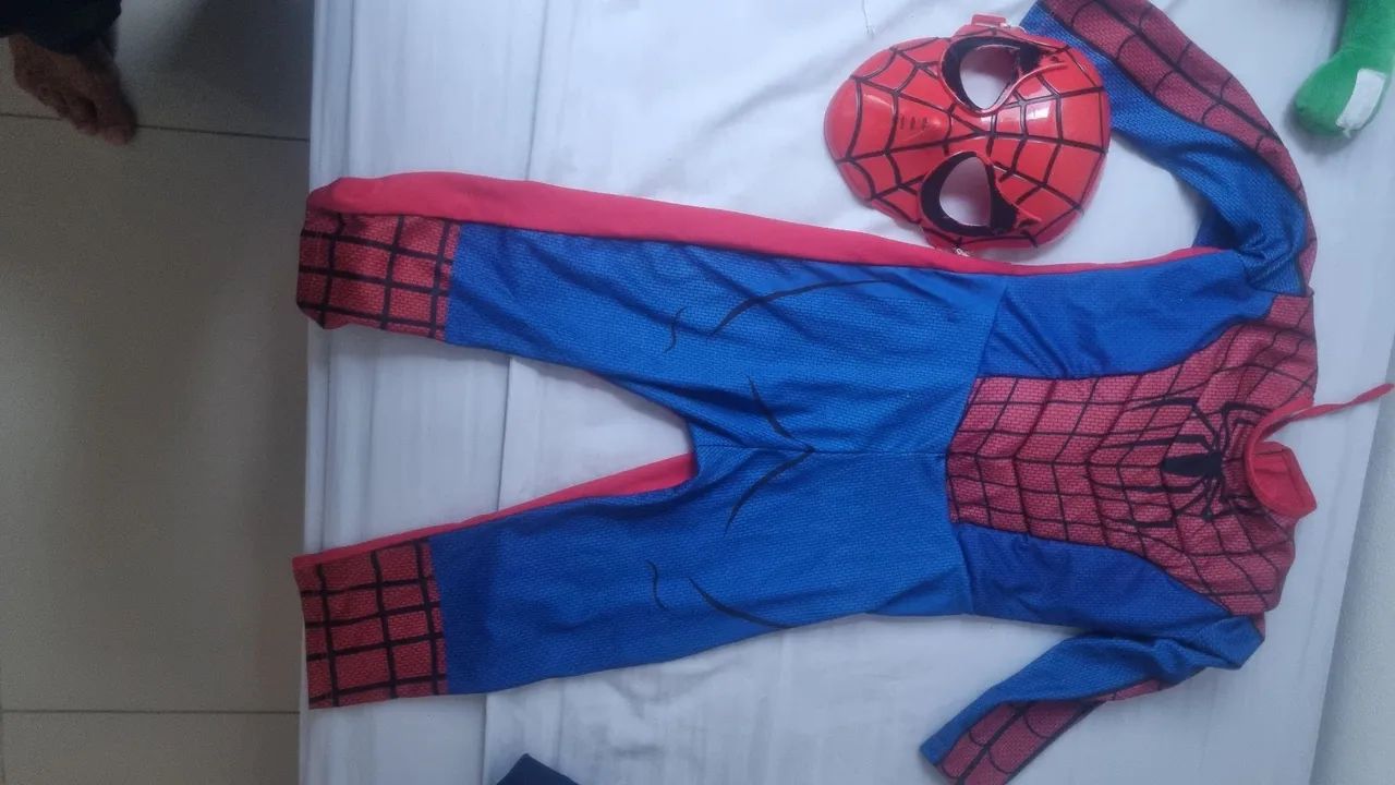 Fantasia de Batman e homem aranha para menino - Foto 4