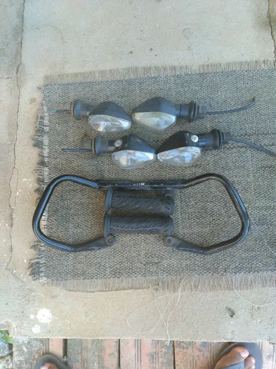 Manoplas e Faróis para Moto