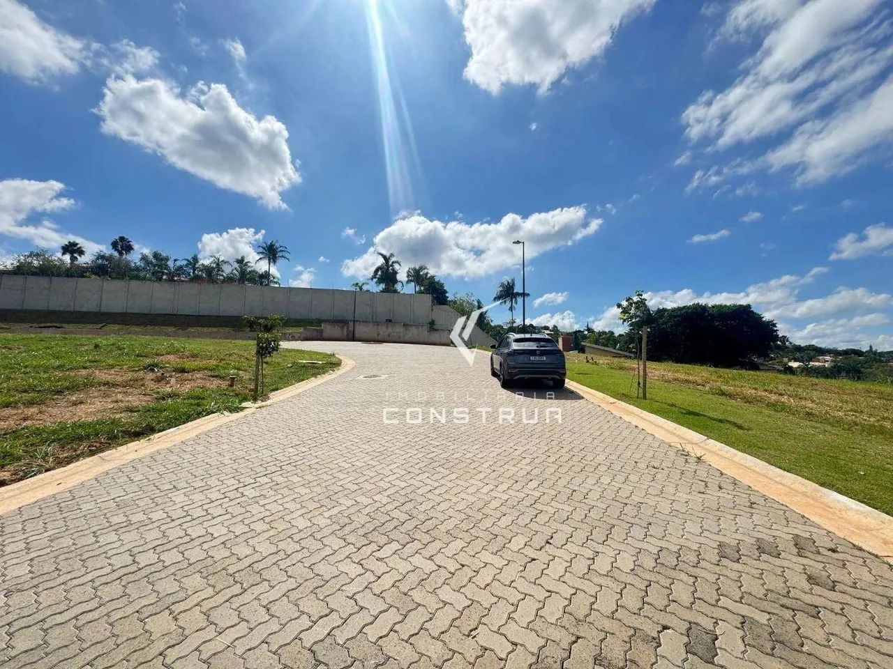 TERRENO À VENDA NO CONDOMÍNIO LA MONTAGNE - VILLE SAINTE ANNE - Foto 3