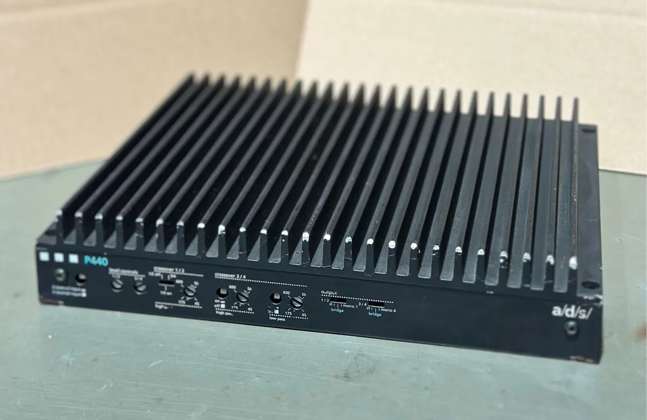 Amplificador a/d/s/ P440