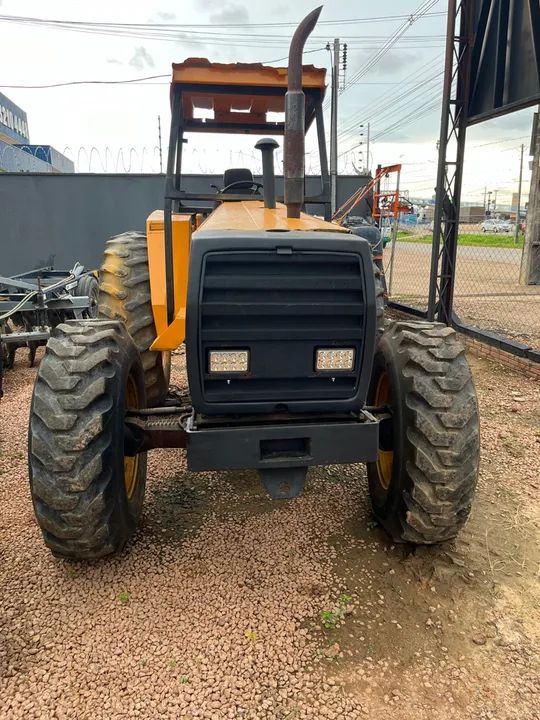 Trator Valtra 1985 Traçado - Foto 4