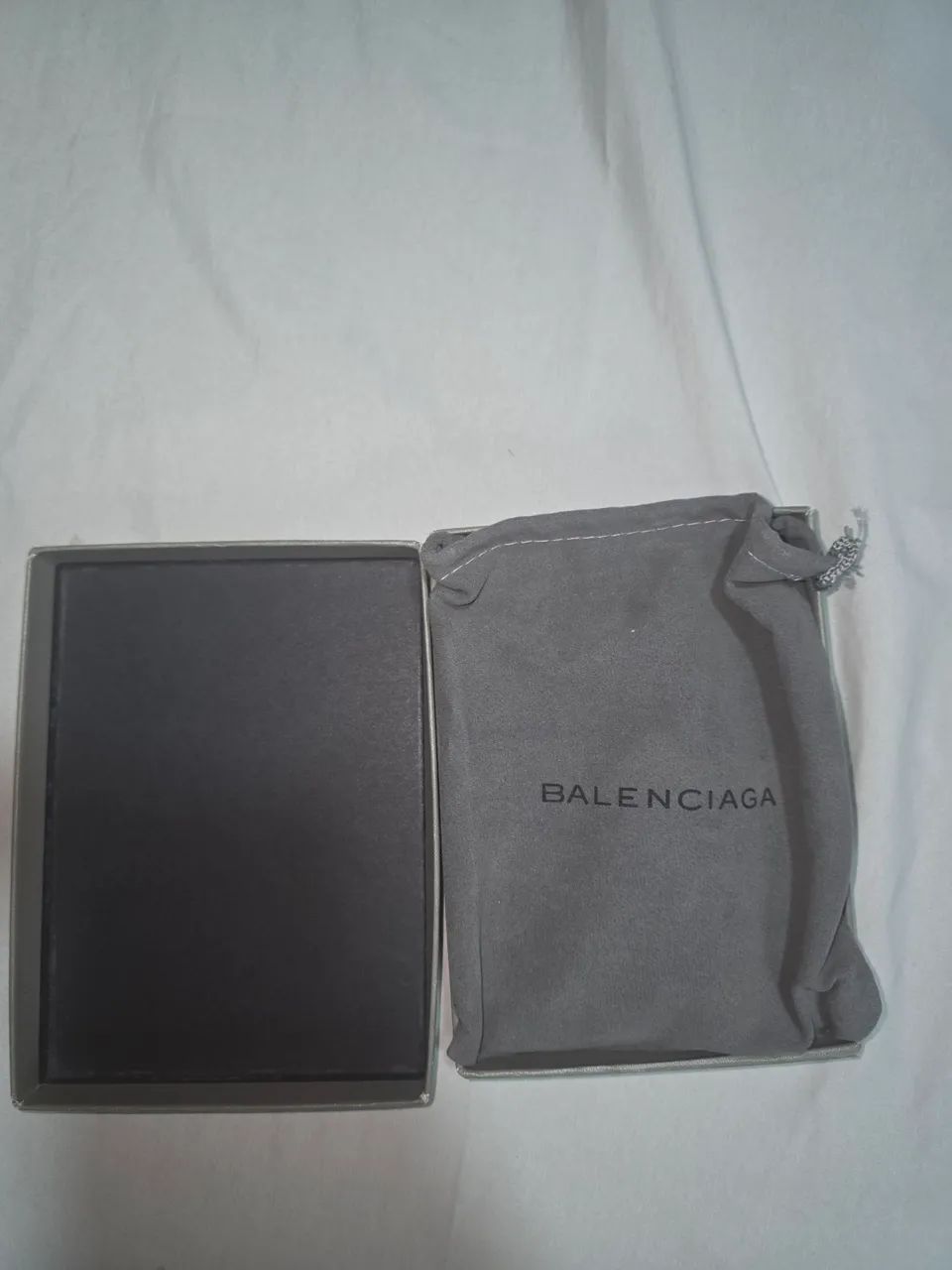 Balenciaga passaporte - Foto 4