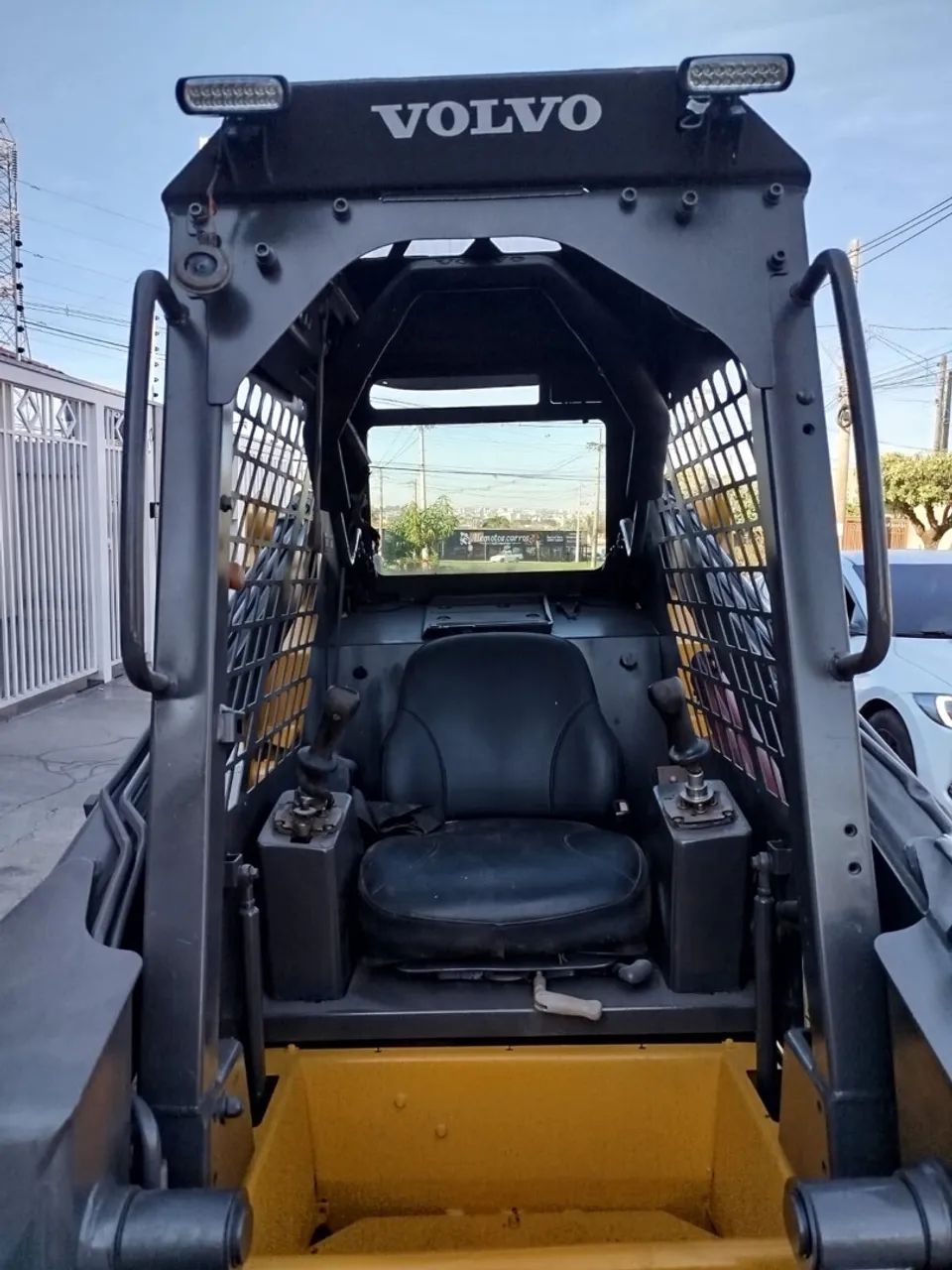 Mini Carregadeira Volvo MC70B Bob Cat Revisada - Foto 5