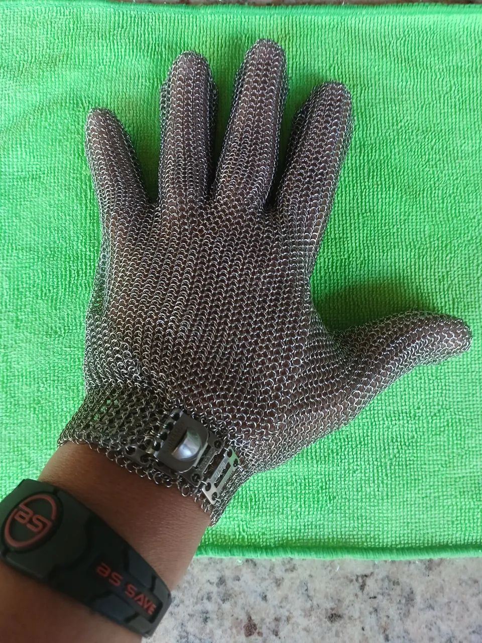 Luva Malha De Aço Inox Açougueiro Anti-corte Segurança Carne Açougue Com Ajustador