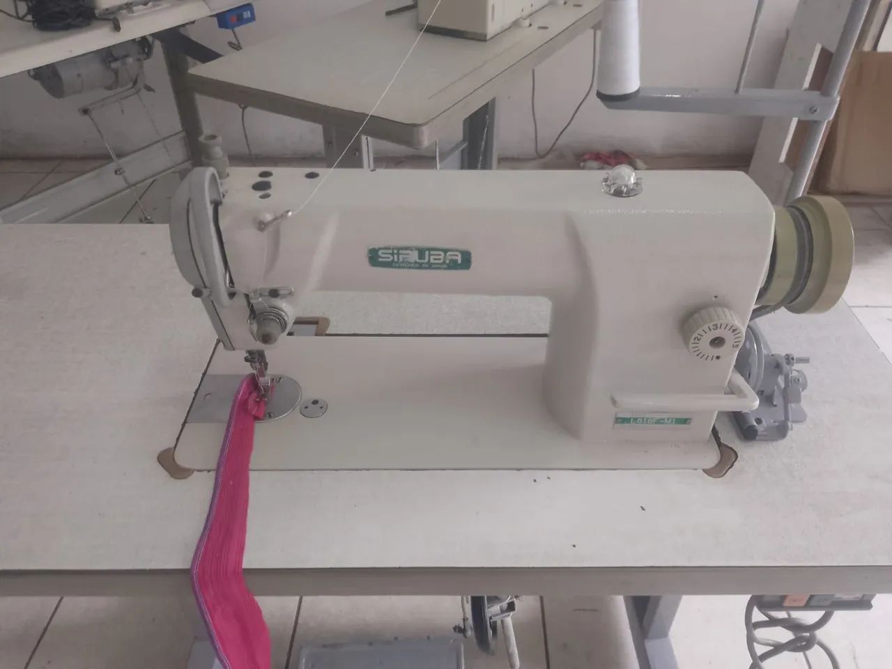 Maquina de costura Reta Siruba (Parcelo)