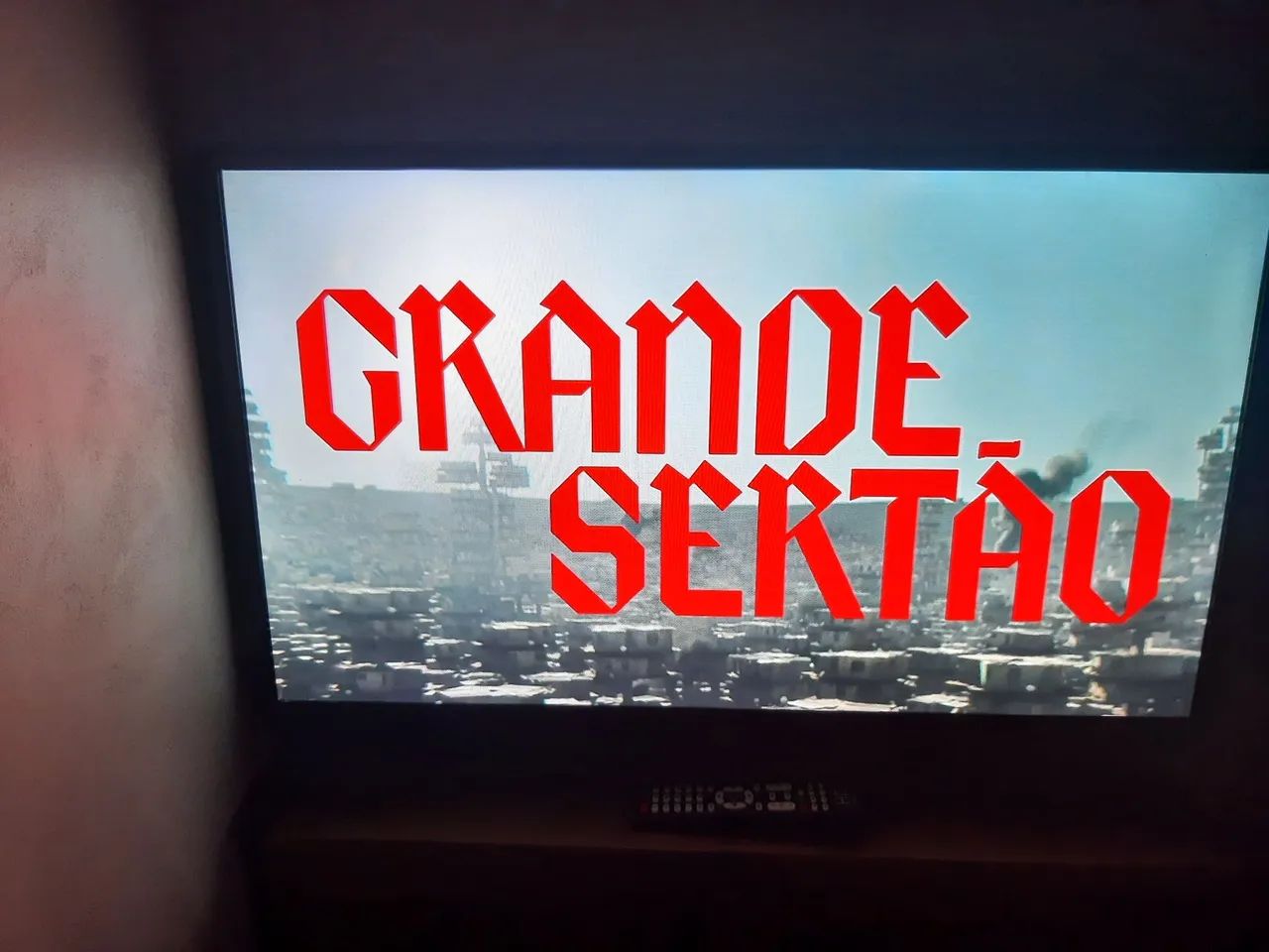 Tv led HQ HDMI 32,C/CONVERSOR DIGITAL INTEGRADO.  - Foto 2