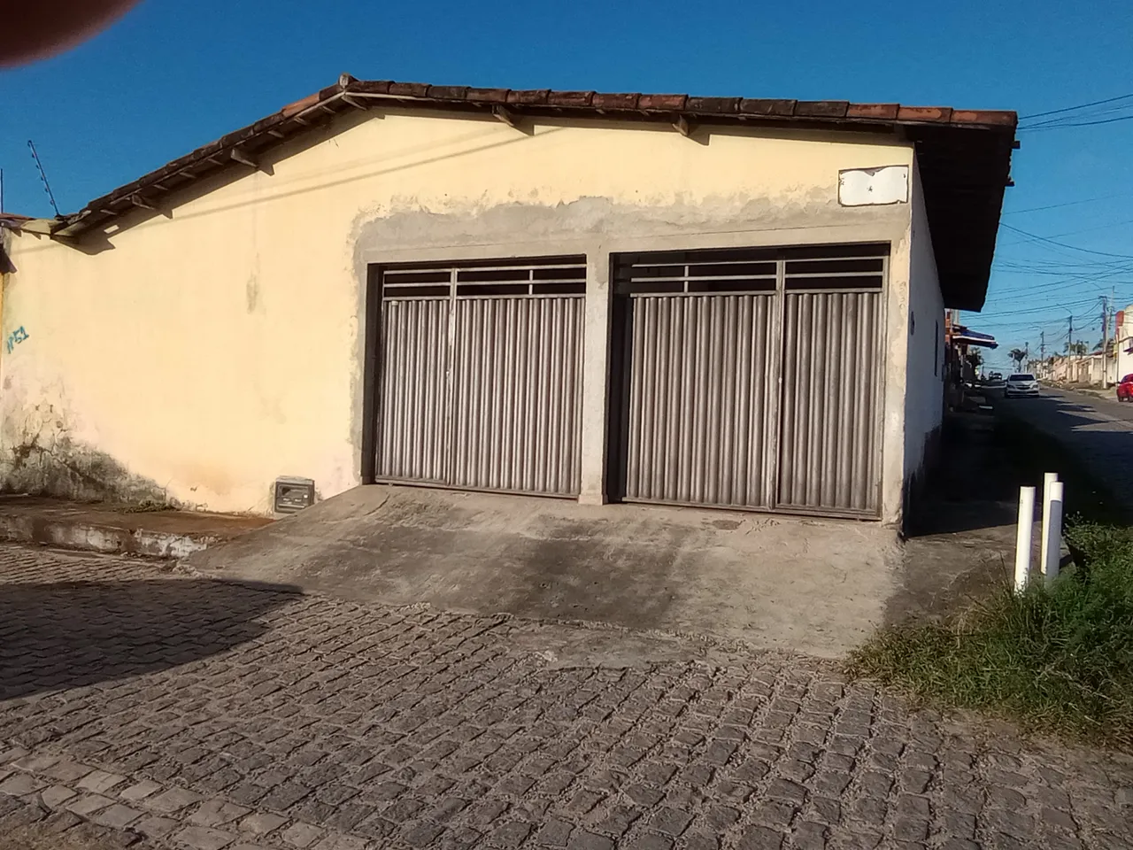 VENDO 2 KITNETS EM NOVA ESPERANÇA. ACEITA CARRO.