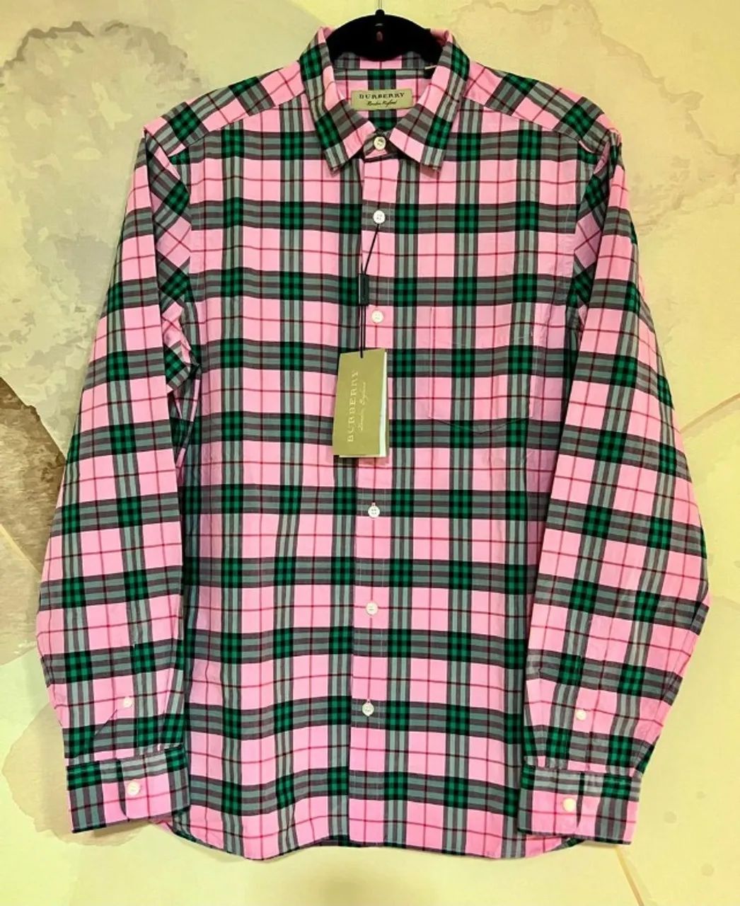 Camisa xadrez Burberry modelo Alexander coral M Roupas