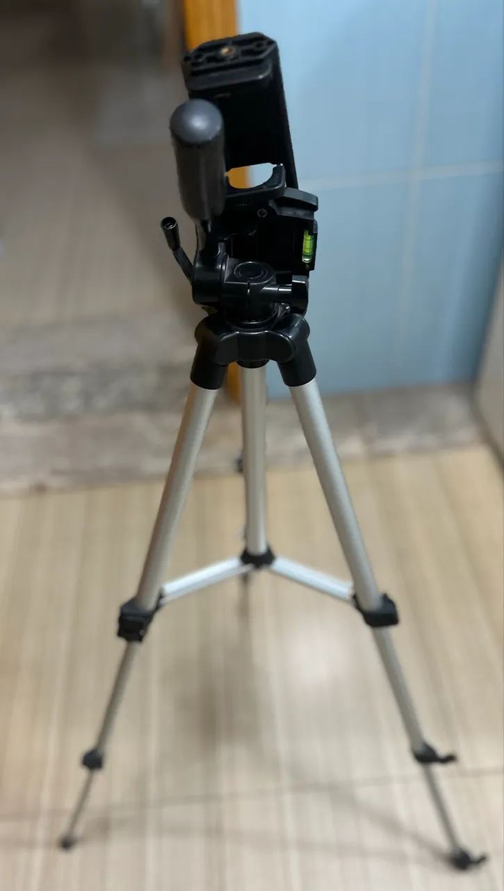 TRIPÊ EM ALUMÍNIO PARA FOTOS PROFISSIONAIS - Quase de Graça. - Foto 5