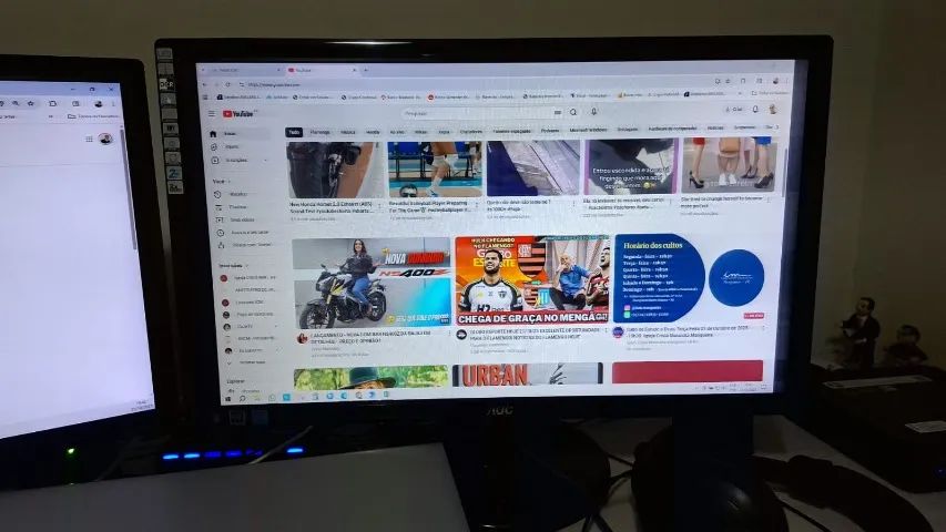 Monitores AOC 2 (em uso) Ler anuncio. - Foto 3