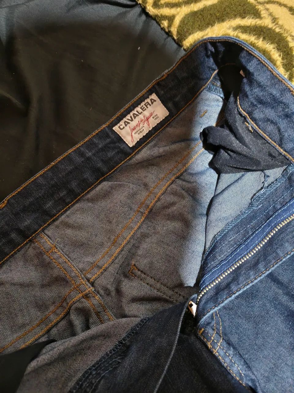 Bermuda jeans azul Cavalera tamanho 40.