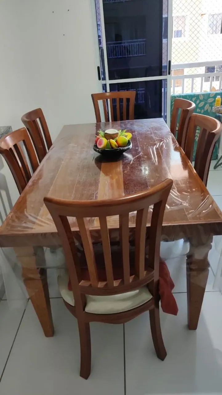 Mesa de jantar em madeira maciça - Foto 2