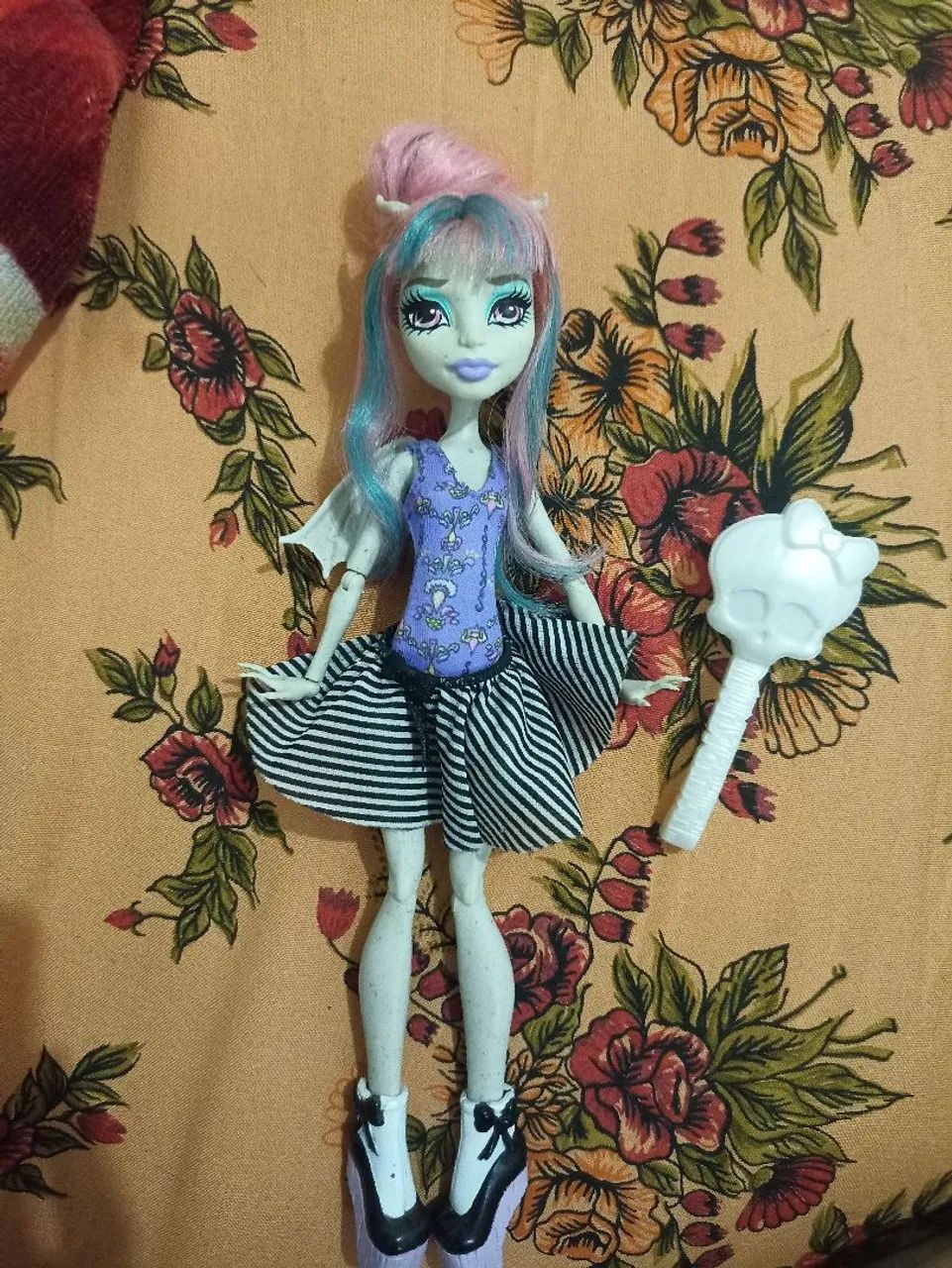 Boneca Rochelle Goyle dance class -monster high